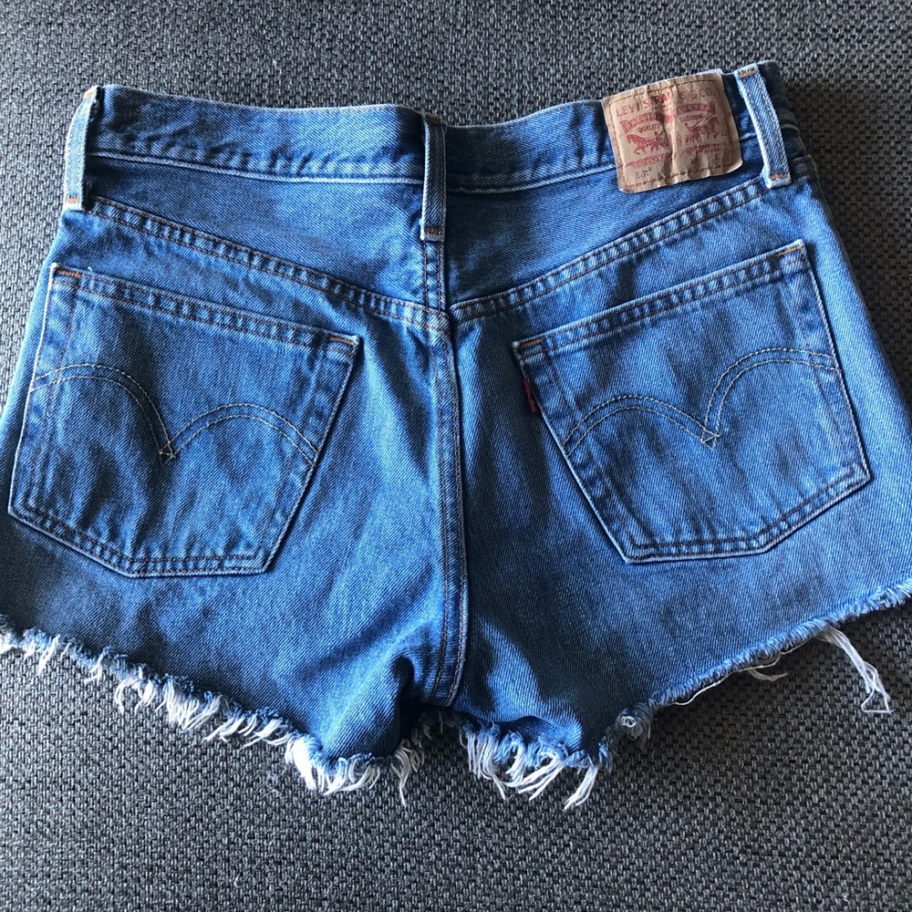 Levi shorts like new